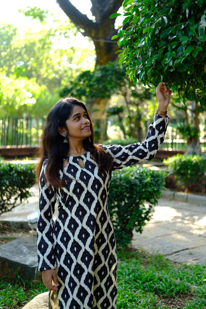 Delightful Black and White Kurti